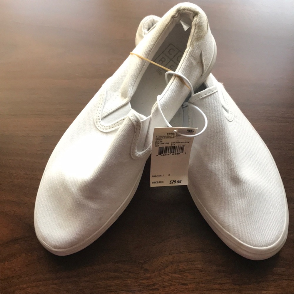 Core life slip on white